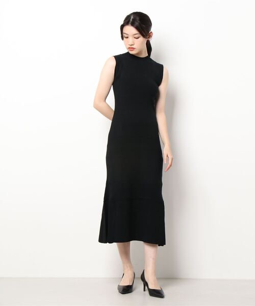 Allamanda(アラマンダ)の「ショートカーディガン×ニットワンピース/SET(ワンピース・レディース・ブラック/アイボリー/ブルーグレー/ピンク・M)」の7枚目の写真
