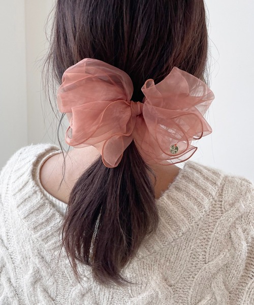 SLURR(スラ―)の「オーガンジーリボンバレッタ(バレッタ/ヘアクリップ・レディース・ピンクベージュ/ブラック/ベージュ・FREE)」の3枚目の写真