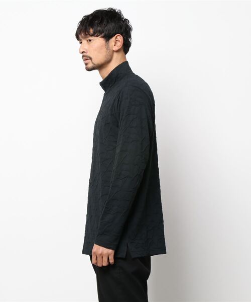 HIDEAWAYS NICOLE（ハイダウェイニコル）の「クラック柄ブリスタージャカードハイネック（Tシャツ/カットソー・メンズ・ブラック/オフホワイト/モカ・MEDIUM/LARGE/X-LARGE）」の4枚目の写真