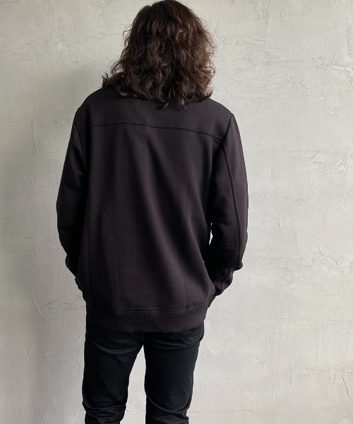 Calvin Klein Jeans（カルヴァンクラインジーンズ）の「[Calvin Klein Jeans/カルバンクラインジーンズ] ARCHVAL モノグラム FLOCK クルーネックスウェット（スウェット・レディース・ブラック・L/M/XL）」の6枚目の写真