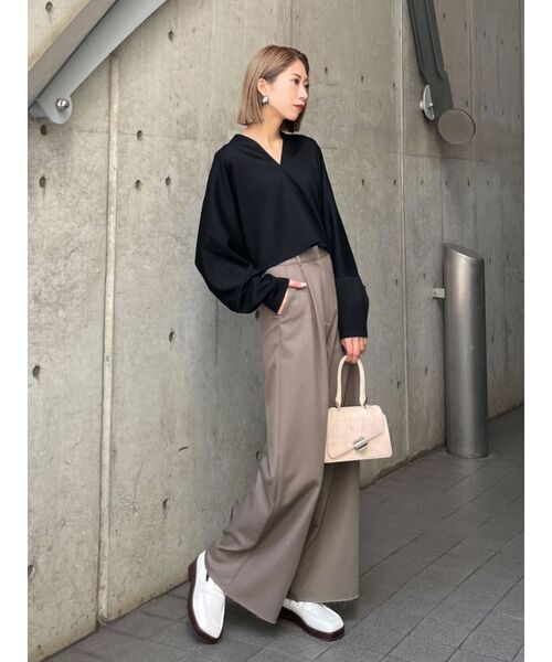 EMODA(エモダ)の「ウッドローファーシューズ(ローファー・レディース・ホワイト/ブラック・SMALL/MEDIUM/LARGE)」の14枚目の写真