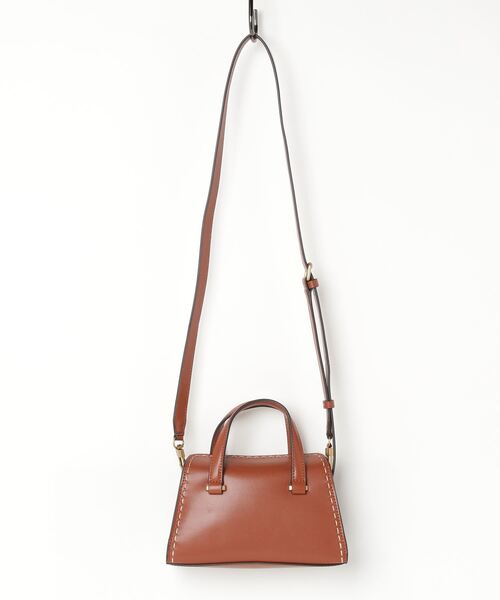 Guess（ゲス）の「STEPHI Mini Satchel（ハンドバッグ・レディース・ブラウン/ライトベージュ・ONE SIZE）」の14枚目の写真