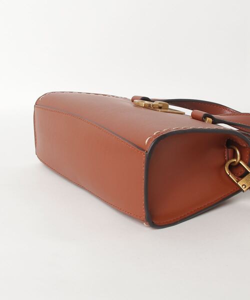 Guess（ゲス）の「STEPHI Mini Satchel（ハンドバッグ・レディース・ブラウン/ライトベージュ・ONE SIZE）」の15枚目の写真