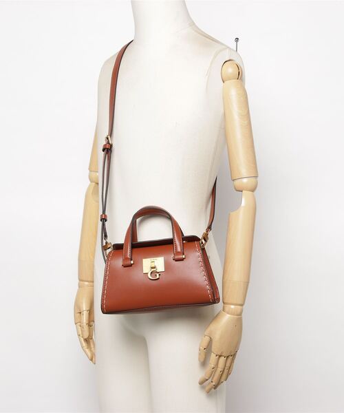 Guess（ゲス）の「STEPHI Mini Satchel（ハンドバッグ・レディース・ブラウン/ライトベージュ・ONE SIZE）」の16枚目の写真