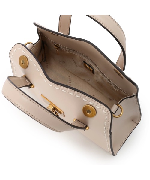 Guess（ゲス）の「STEPHI Mini Satchel（ハンドバッグ・レディース・ブラウン/ライトベージュ・ONE SIZE）」の10枚目の写真