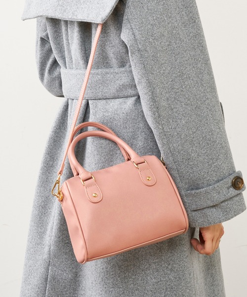 OLIVE des OLIVE（オリーブデオリーブ）の「ボストンバッグ（ショルダーバッグ・レディース・ブラック/ベージュ/オフホワイト/ピンク・FREE）」の4枚目の写真