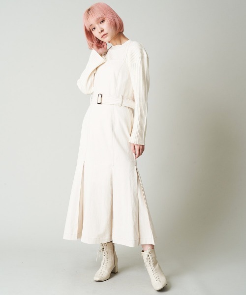 A de a.v.v（アードアー・ヴェ・ヴェ）の「デニムライクカラーマーメイドキャミワンピ―ス（ワンピース・レディース・ピンク/グリーン/アイボリー・38/36）」の6枚目の写真