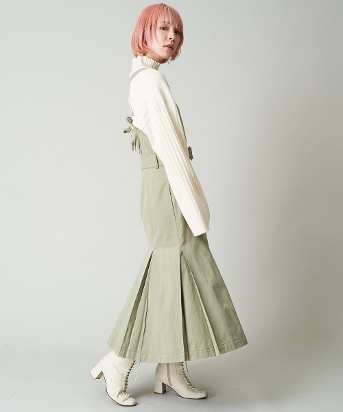 A de a.v.v（アードアー・ヴェ・ヴェ）の「デニムライクカラーマーメイドキャミワンピ―ス（ワンピース・レディース・ピンク/グリーン/アイボリー・38/36）」の7枚目の写真