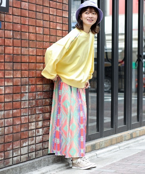 チチカカ（チチカカ）の「フロスティーカラースウェットプルオーバー（スウェット・レディース・パープル/ピンク/イエロー/グリーン・FREE）」の7枚目の写真