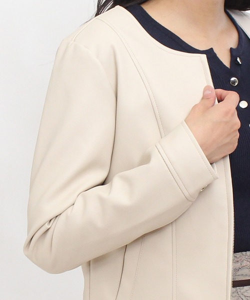 LOUISE ODIER（ルイーズオディール）の「合皮ブルゾン（ライダースジャケット・レディース・アイボリー/ブラック・MEDIUM/LARGE）」の10枚目の写真