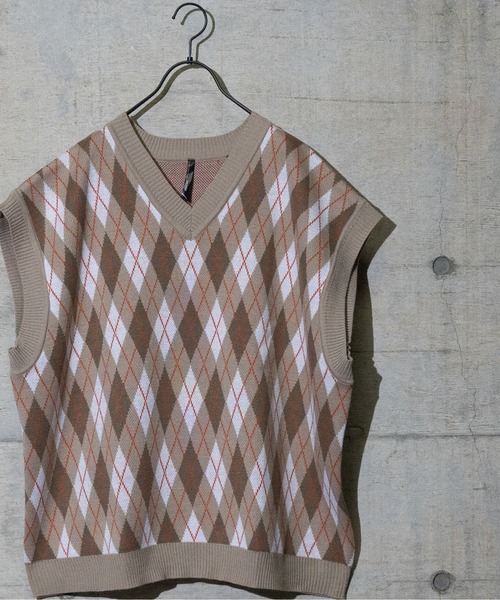 JOHN'S CLOSET（ジョンズクローゼット）の「【i】アーガイルジャガードビッグサイズベスト（ベスト・メンズ・グリーン/ベージュ/チャコール・LARGE/X-LARGE/MEDIUM）」の2枚目の写真
