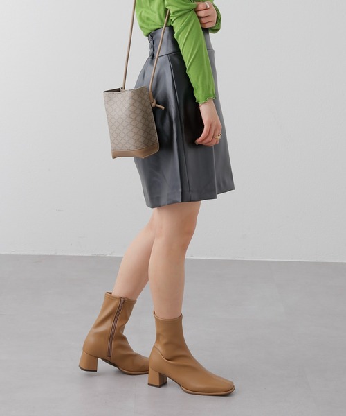 COLONY 2139（コロニートゥーワンスリーナイン）の「リサイクルレザータッチバックZIPミニスカート（スカート・レディース・ブラック・FREE）」の10枚目の写真