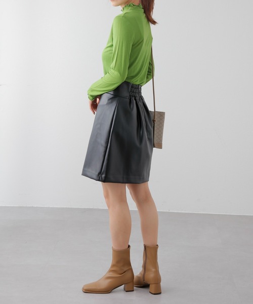 COLONY 2139（コロニートゥーワンスリーナイン）の「リサイクルレザータッチバックZIPミニスカート（スカート・レディース・ブラック・FREE）」の2枚目の写真