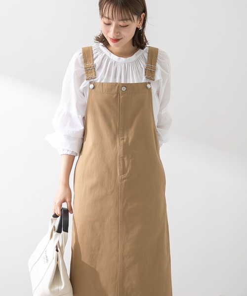 URBAN RESEARCH Sonny Label(アーバンリサーチサニーレーベル)の「フロントジップジャンパースカート(ワンピース・レディース・ベージュ/スミクロ・FREE)」の4枚目の写真