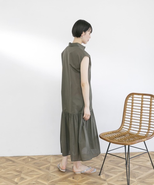 UR Lab.(アーバンリサーチラボ)の「フレンチスリーブマキシシャツワンピース(ワンピース・レディース・ブラック/ベージュ/カーキ/ピンク・FREE)」の10枚目の写真