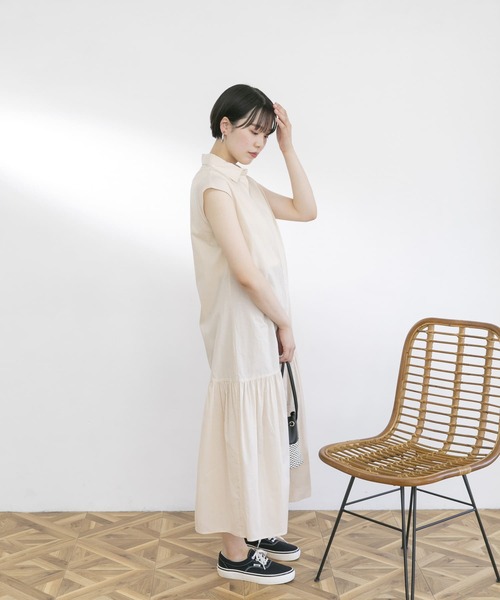 UR Lab.(アーバンリサーチラボ)の「フレンチスリーブマキシシャツワンピース(ワンピース・レディース・ブラック/ベージュ/カーキ/ピンク・FREE)」の13枚目の写真
