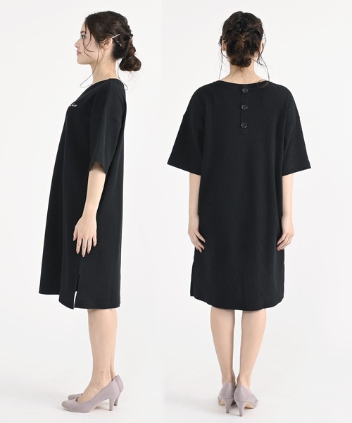 MARY QUANT(マリークワント)の「バックデイジーボタンボリューム ワンピース(ワンピース・レディース・ブラック/ベージュ/カーキ/ブラウン・M)」の5枚目の写真