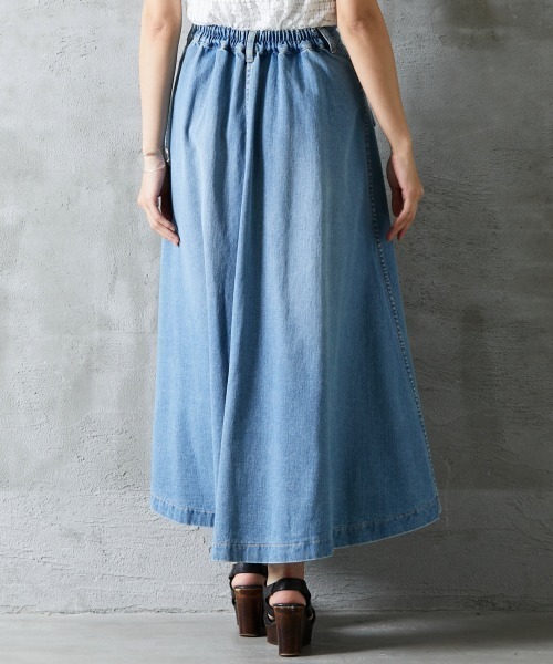 ROSE FAN FAN（ローズファンファン）の「大きいサイズ 綿100％フロントボタンデニムロングスカート ローズファンファン（デニムスカート・レディース・ネイビー系/ブルー系・3L/L/4L/LL）」の16枚目の写真