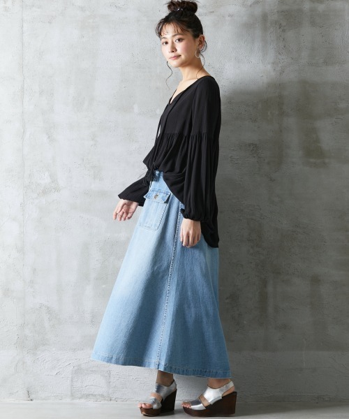 ROSE FAN FAN（ローズファンファン）の「大きいサイズ 綿100％フロントボタンデニムロングスカート ローズファンファン（デニムスカート・レディース・ネイビー系/ブルー系・3L/L/4L/LL）」の6枚目の写真