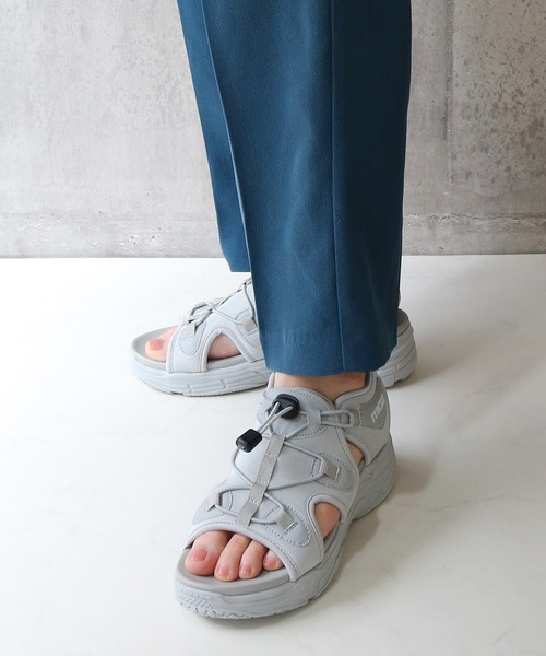 moz（モズ）の「moz(モズ) 厚底レースアップスポーツサンダル（サンダル・レディース・ブラック/グレー・L/M/LL/S）」の5枚目の写真