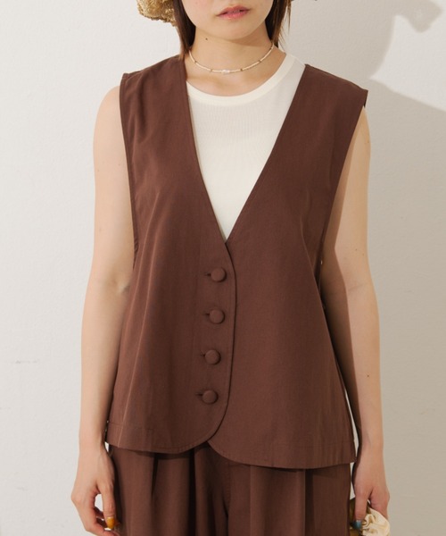 MERLOT（メルロー）の「ノーカラーコットンベスト（ベスト・レディース・ブラック/ブラウン/ナチュラル・FREE）」の21枚目の写真