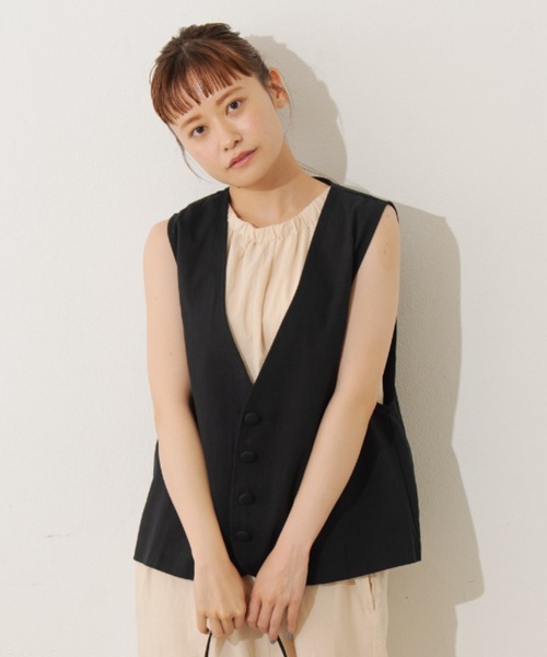 MERLOT（メルロー）の「ノーカラーコットンベスト（ベスト・レディース・ブラック/ブラウン/ナチュラル・FREE）」の15枚目の写真