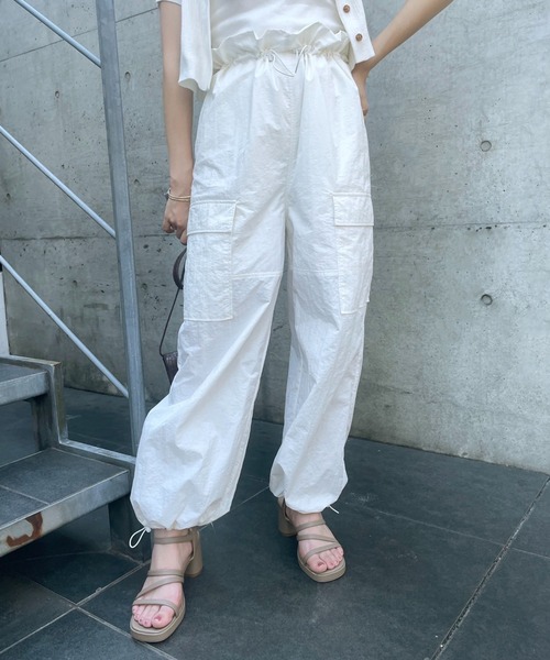 one after another NICE CLAUP(ワンアフターアナザーナイスクラップ)の「パラシュートパンツ(その他パンツ・レディース・オフホワイト/モカ/ピンク・FREE)」の1枚目の写真