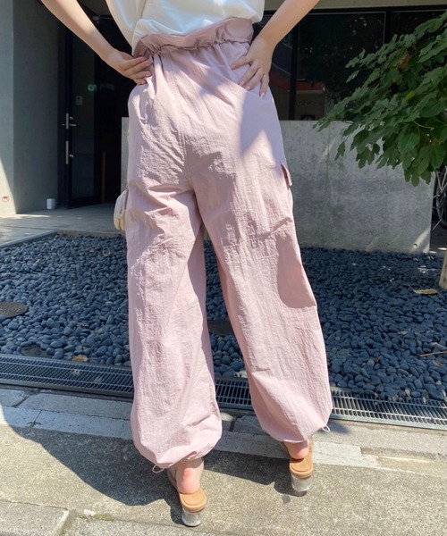 one after another NICE CLAUP(ワンアフターアナザーナイスクラップ)の「パラシュートパンツ(その他パンツ・レディース・オフホワイト/モカ/ピンク・FREE)」の21枚目の写真