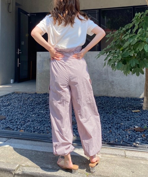 one after another NICE CLAUP(ワンアフターアナザーナイスクラップ)の「パラシュートパンツ(その他パンツ・レディース・オフホワイト/モカ/ピンク・FREE)」の8枚目の写真