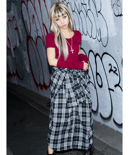 EGOIST（エゴイスト）の「シャツライクチェックロングスカート（スカート・レディース・ブラック/ネイビー・FREE）」の8枚目の写真