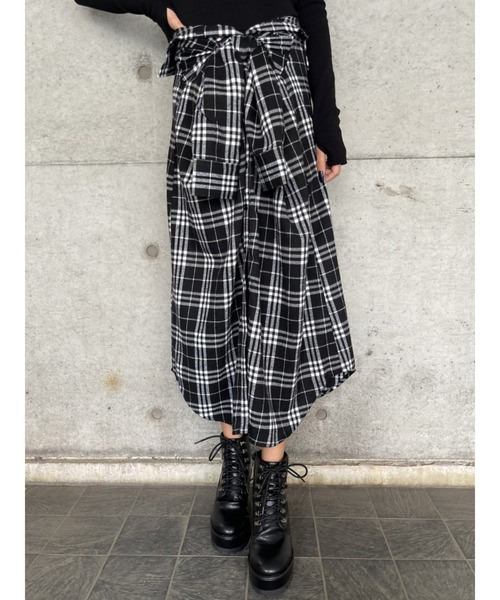 EGOIST（エゴイスト）の「シャツライクチェックロングスカート（スカート・レディース・ブラック/ネイビー・FREE）」の14枚目の写真