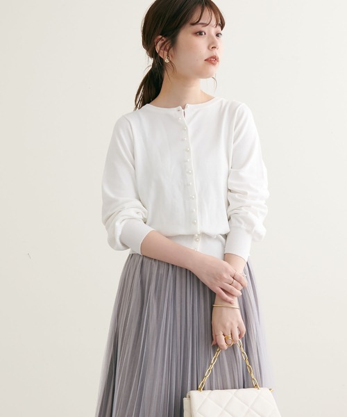 natural couture(ナチュラルクチュール)の「WEB限定カラーあり/2022AWアイテム/ちびちびパール釦2WAYカーディガン(カーディガン/ボレロ・レディース・ブラック/ベージュ/ネイビー/オフホワイト/カーキ/ピンク・FREE)」の9枚目の写真