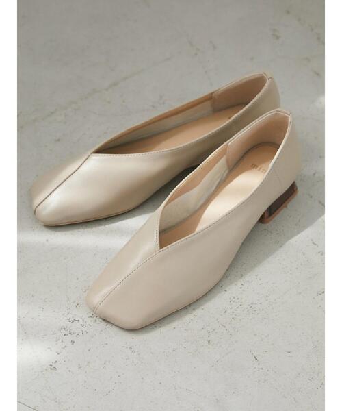 Green　Parks（グリーンパークス）の「・minia クリアヒールパンプス（パンプス・レディース・ライトベージュ/ブラック/パイソン・LL/S/M/L）」の16枚目の写真