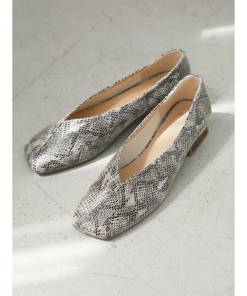 Green　Parks（グリーンパークス）の「・minia クリアヒールパンプス（パンプス・レディース・ライトベージュ/ブラック/パイソン・LL/S/M/L）」の17枚目の写真