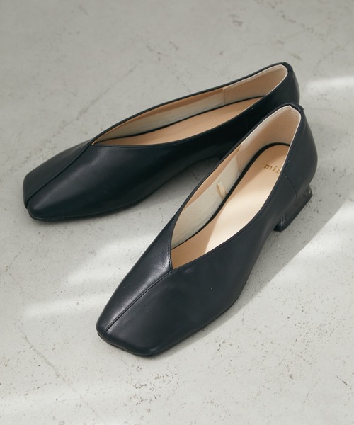 Green　Parks（グリーンパークス）の「・minia クリアヒールパンプス（パンプス・レディース・ライトベージュ/ブラック/パイソン・LL/S/M/L）」の2枚目の写真