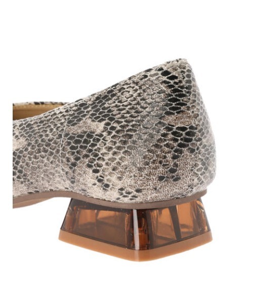 Green　Parks（グリーンパークス）の「・minia クリアヒールパンプス（パンプス・レディース・ライトベージュ/ブラック/パイソン・LL/S/M/L）」の7枚目の写真