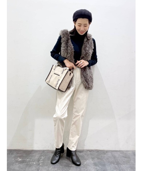 BAYFLOW(ベイフロー)の「コーデュロイテーパーパンツ(その他パンツ・レディース・ピンク/グレイッシュベージュ/チャコール/オフホワイト・SMALL/MEDIUM/LARGE)」の8枚目の写真