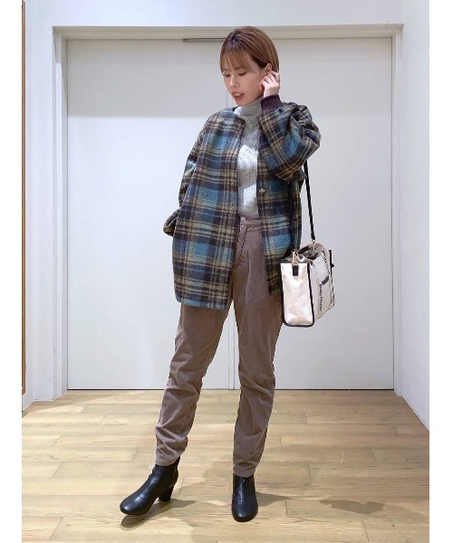 BAYFLOW(ベイフロー)の「コーデュロイテーパーパンツ(その他パンツ・レディース・ピンク/グレイッシュベージュ/チャコール/オフホワイト・SMALL/MEDIUM/LARGE)」の20枚目の写真