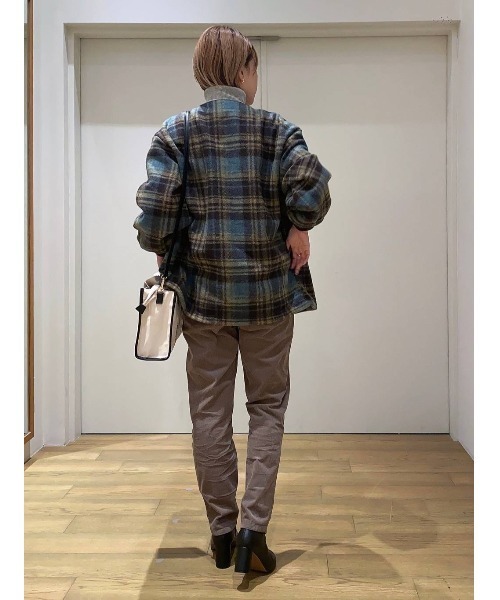 BAYFLOW(ベイフロー)の「コーデュロイテーパーパンツ(その他パンツ・レディース・ピンク/グレイッシュベージュ/チャコール/オフホワイト・SMALL/MEDIUM/LARGE)」の21枚目の写真