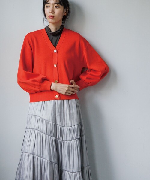 OPAQUE.CLIP（オペークドットクリップ）の「◆シルキーウールMIX Vネックカーディガン【WEB限定カラー】（カーディガン/ボレロ・レディース・ブラック/オフホワイト/ブルー/ダークオレンジ/ダークブラウン/イエロー/ベージュ系8・38/40/36）」の20枚目の写真