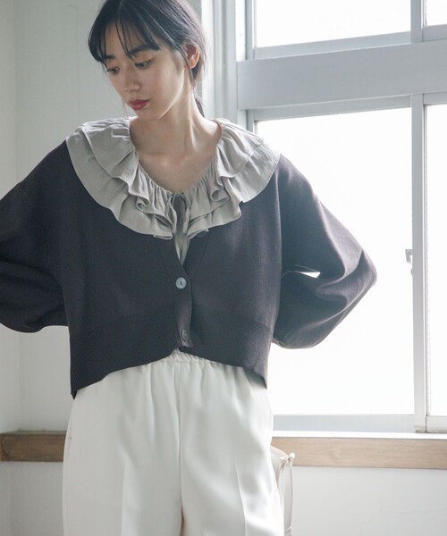 OPAQUE.CLIP（オペークドットクリップ）の「◆シルキーウールMIX Vネックカーディガン【WEB限定カラー】（カーディガン/ボレロ・レディース・ブラック/オフホワイト/ブルー/ダークオレンジ/ダークブラウン/イエロー/ベージュ系8・38/40/36）」の22枚目の写真