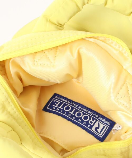 ROOTOTE（ルートート）の「【取外し可能ショルダー付き】ルートート/LT.サコッシュ.フェザーカラーB（ショルダーバッグ・レディース・ブラック/イエロー/シルバー/カーキ/グリーン系その他/ピンク系その他/ブラック×ブルー/ブルー系その他/パープル系その他・FREE）」の19枚目の写真