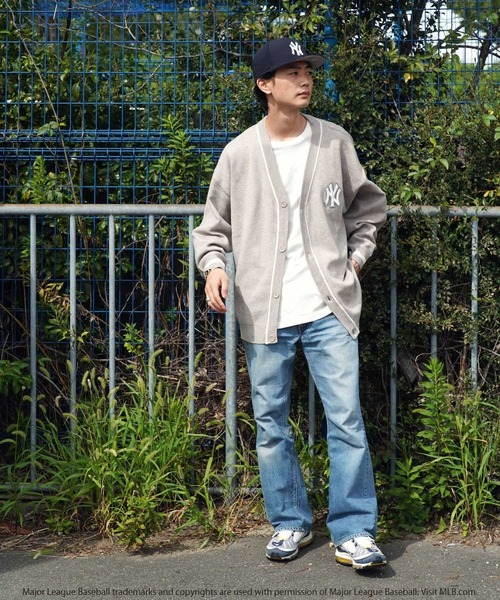 MLB（メジャーリーグベースボール）の「MLB / メジャーリーグベースボール LULU & ARNIE 別注 刺繍ロゴ ニット カーディガン（カーディガン/ボレロ・メンズ・グレー系その他2/その他1/グリーン系その他/ブルー系その他/グレー系その他/ブラック系その他2/ブラック系その他3/ブラック系その他・FREE）」の10枚目の写真