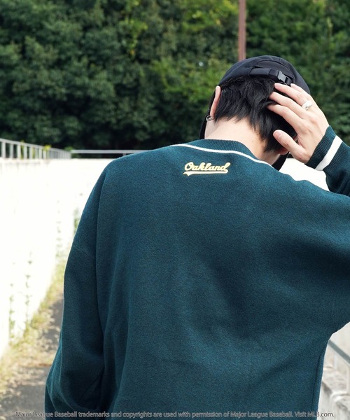 MLB（メジャーリーグベースボール）の「MLB / メジャーリーグベースボール LULU & ARNIE 別注 刺繍ロゴ ニット カーディガン（カーディガン/ボレロ・メンズ・グレー系その他2/その他1/グリーン系その他/ブルー系その他/グレー系その他/ブラック系その他2/ブラック系その他3/ブラック系その他・FREE）」の20枚目の写真