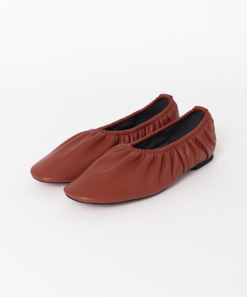URBAN RESEARCH（アーバンリサーチ）の「MILLIWM　ギャザーバレエシューズ（バレエシューズ・レディース・キャメル/ブラック/レッド・37/38/36）」の4枚目の写真