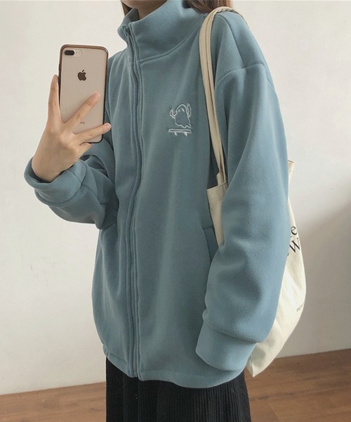 aimoha（アイモハ）の「ユニセックスキャラクター刺繍ボアジャケット（ブルゾン・レディース・ワインレッド/ベージュ/ブルー/ブラック/ダークグレー/チョコ・MEDIUM/X-LARGE/LARGE）」の6枚目の写真