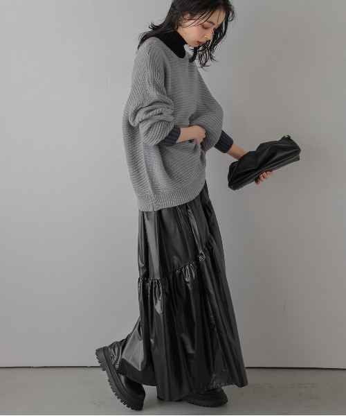 SUGAR BISKET(シュガービスケット)の「レイヤード見せ配色ニットトップス(ニット/セーター・レディース・ブラック/ベージュ/ブラウン/グレー/マルチ・フリー)」の12枚目の写真