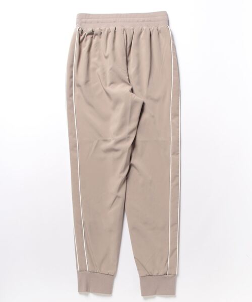 Q（キュー）の「リブベルトジョガーパンツ（その他パンツ・レディース・グレイッシュベージュ/ネイビー・MEDIUM）」の3枚目の写真