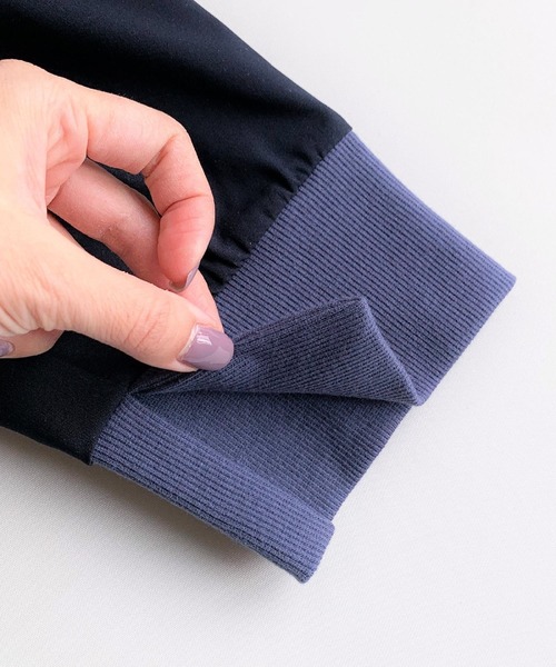 Q（キュー）の「リブベルトジョガーパンツ（その他パンツ・レディース・グレイッシュベージュ/ネイビー・MEDIUM）」の10枚目の写真