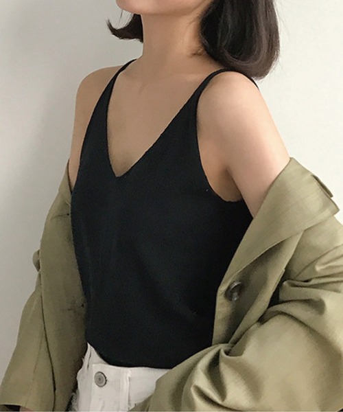 meJane(ミージェーン)の「フロントVカットニットキャミソール(キャミソール・レディース・シャーベット/ダークベージュ/ホワイト/ブラック・FREE)」の5枚目の写真